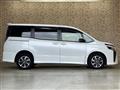 2017 Toyota Voxy