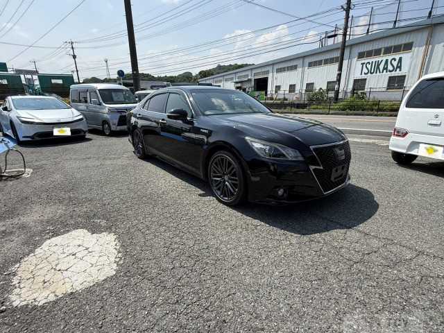 2015 Toyota Crown Athlete Series