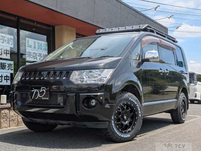 2015 Mitsubishi Delica D5