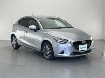 2016 Mazda Demio