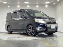 2013 Honda Step WGN