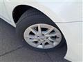 2016 Toyota PRIUS α