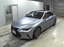 2021 Lexus IS