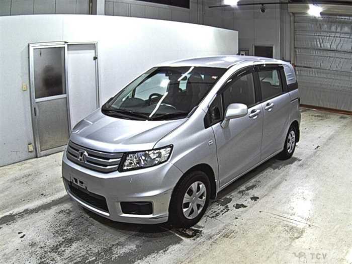 2013 Honda Freed Spike