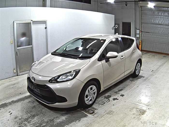 2022 Toyota AQUA