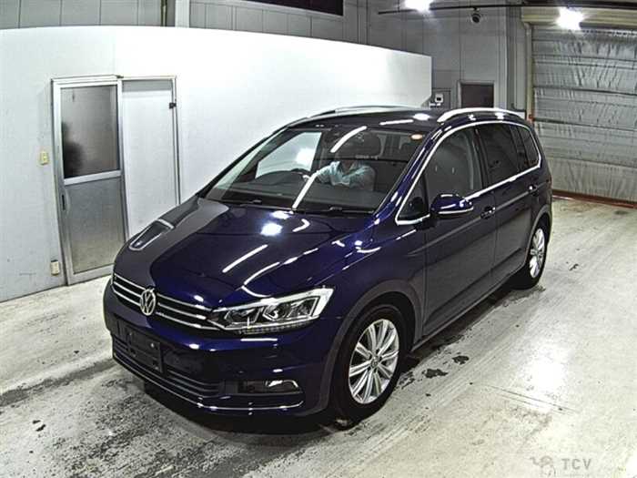 2019 Volkswagen Golf Touran