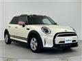 2022 BMW MINI