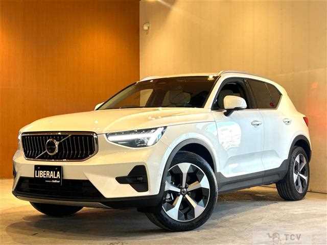 2023 Volvo XC40