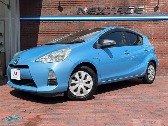 2013 Toyota AQUA