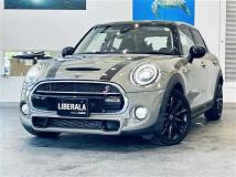 2019 BMW MINI