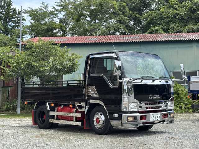 2017 Isuzu Isuzu Others