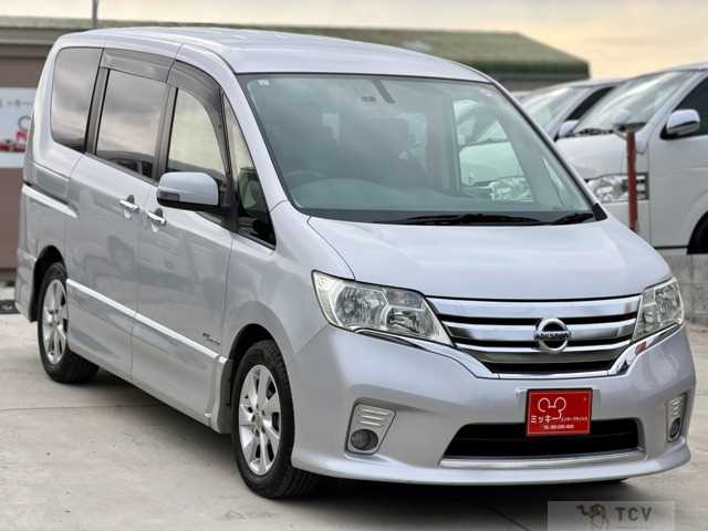 2013 Nissan Serena