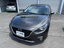 2016 Mazda Axela