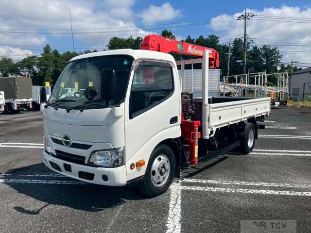 2017 Hino Dutro