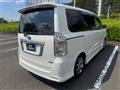 2010 Toyota Voxy