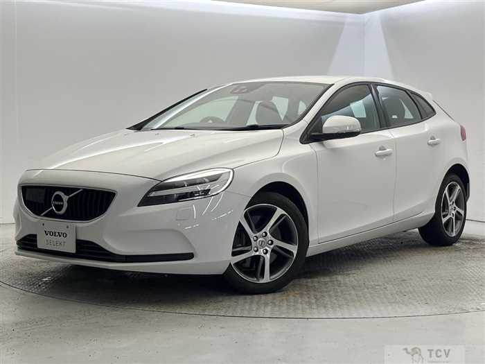 2018 Volvo V40