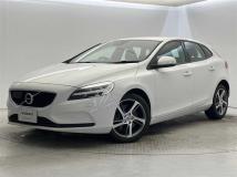 2018 Volvo V40