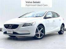 2018 Volvo V40