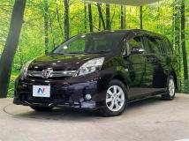 2013 Toyota Isis