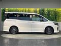 2016 Toyota Voxy