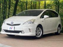 2012 Toyota PRIUS α