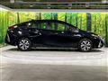 2019 Toyota Prius PHV