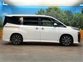 2022 Toyota Voxy