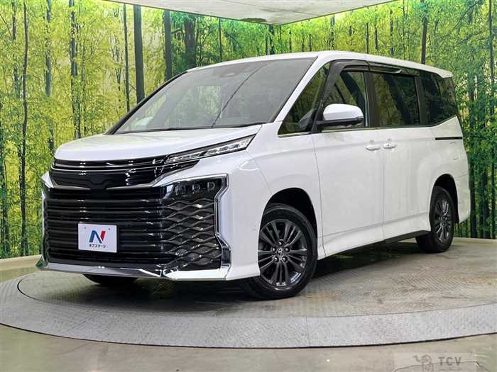 2022 Toyota Voxy