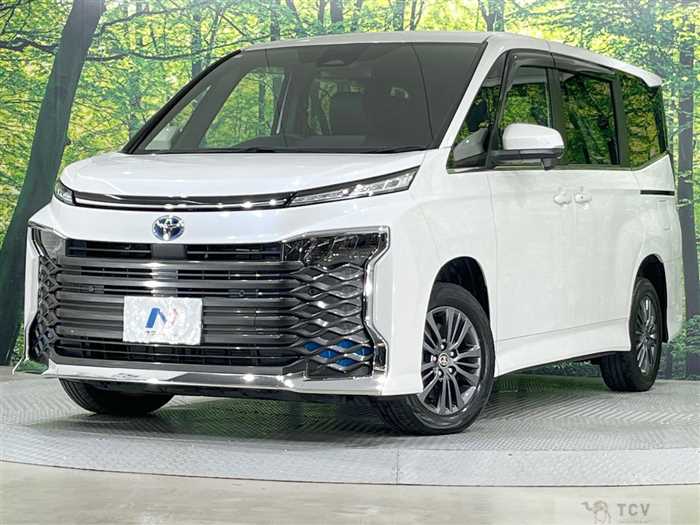 2023 Toyota Voxy