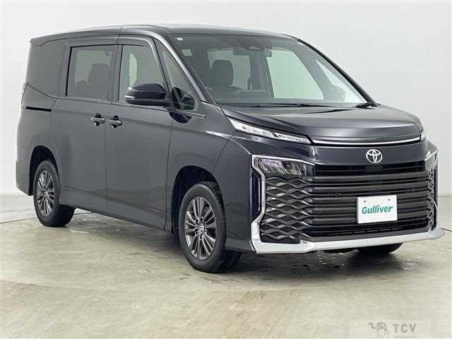 2022 Toyota Voxy