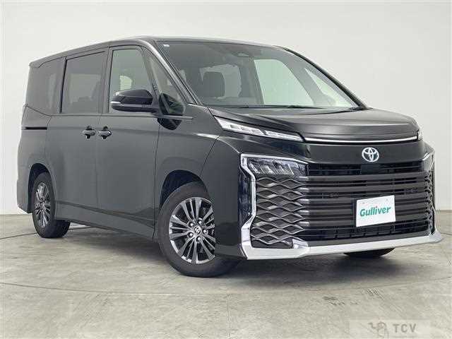 2023 Toyota Voxy