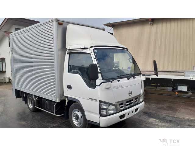 2006 Nissan Atlas