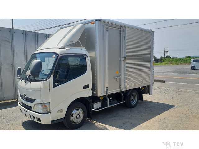 2012 Hino Dutro
