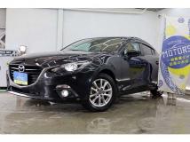 2015 Mazda Axela