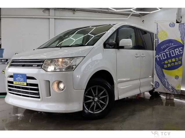 2007 Mitsubishi Delica D5