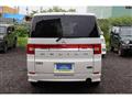 2007 Mitsubishi Delica D5