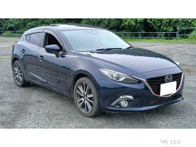 2014 Mazda Axela
