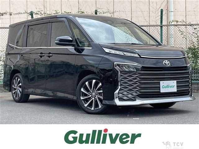 2022 Toyota Voxy