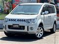 2014 Mitsubishi Delica D5
