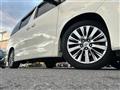 2013 Toyota Alphard