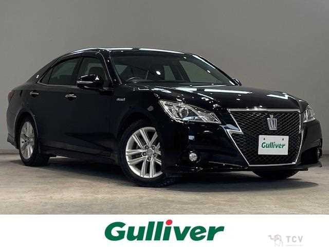 2013 Toyota Crown Hybrid