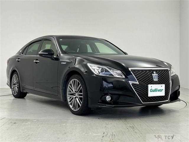 2014 Toyota Crown Hybrid