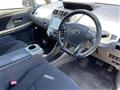 2014 Toyota PRIUS α