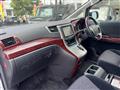 2010 Toyota Alphard