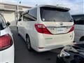 2012 Toyota Alphard Hybrid