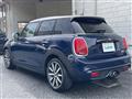 2019 BMW MINI
