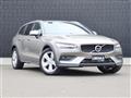 2022 Volvo V60