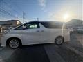 2016 Toyota Vellfire