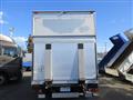2016 Mitsubishi Canter