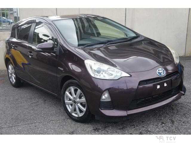 2013 Toyota AQUA